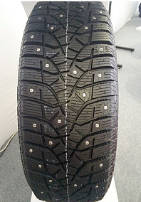 Bridgestone Blizzak Spike-02 235/50R18 101T