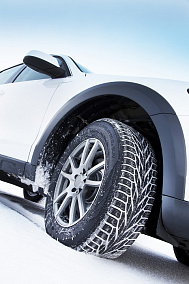 Nokian Hakkapeliitta R2 SUV 235/75R15 105R