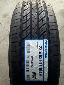 Toyo Open Country U/T 235/65R17 104H