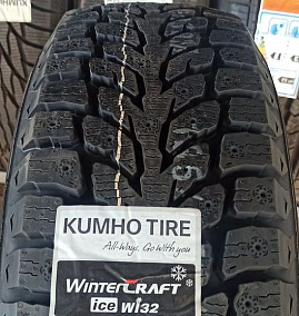 Kumho WinterCraft ice Wi32 225/55R18 102T